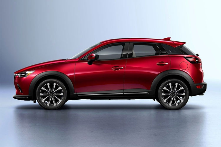 Để cạnh tranh với các đối thủ đồng hương như Honda C-HR hay mẫu xe mới nổi của nhà sản xuất Hàn Quốc là Hyundai Kona mới. Thế hệ kế tiếp của CX-3 sẽ sử dụng khung gầm của "người anh em" Mazda3.