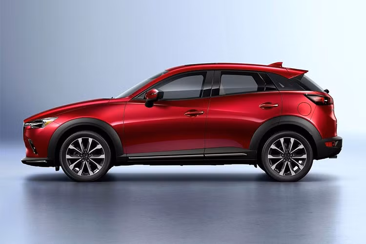 Để cạnh tranh với các đối thủ đồng hương như Honda C-HR hay mẫu xe mới nổi của nhà sản xuất Hàn Quốc là Hyundai Kona mới. Thế hệ kế tiếp của CX-3 sẽ sử dụng khung gầm của "người anh em" Mazda3.