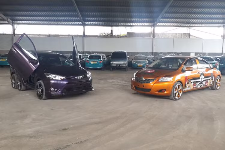 Hiện chưa rõ liệu chiếc Toyota Vios 8 bánh của ông Gunawan có thể lưu thông trên đường phố hay không. Trong khi đó, chiếc Toyota Vios 2 đầu của ông Gunawan từng bị lực lượng cảnh sát tịch thu vì chạy ra đường. Ông Gunawan đã được nhận lại chiếc Toyota Vios 2 đầu sau khi ký thỏa thuận không lái xe ra đường nữa.