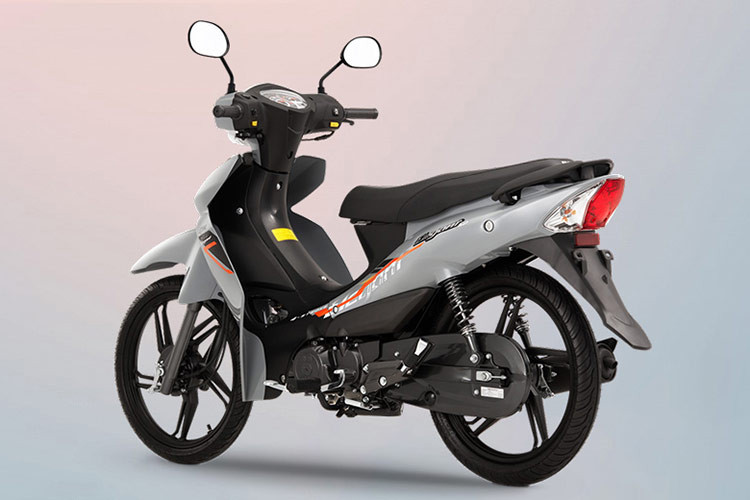 Xe máy SYM Elegant Sport 50cc sở hữu ngôn ngữ thiết kế thể thao với những đường nét cơ bắp đặc biệt phù hợp với nam giới.