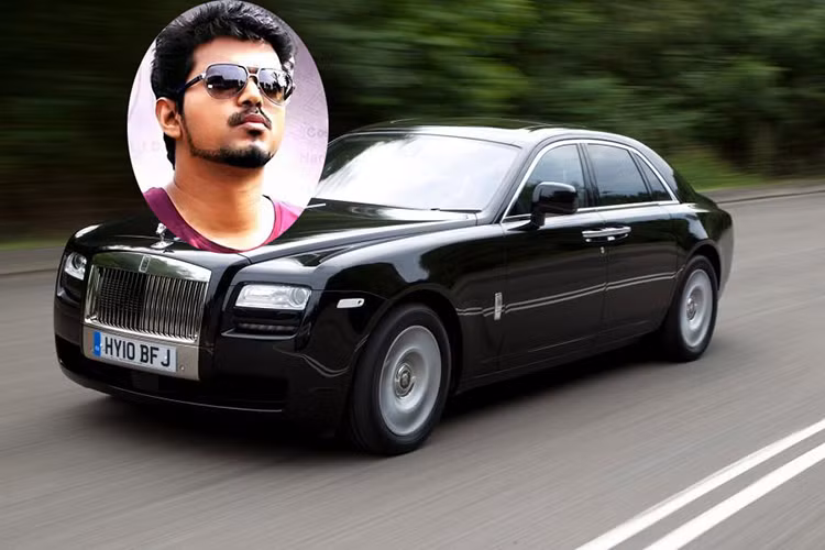 Vijay – Nam diễn viên trẻ tuổi nhất Ấn Độ sở hữu Rolls-Royce.