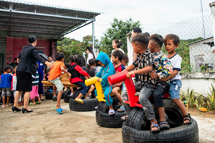 Ford Ranger va Everest but pha gioi han, truyen lua dam me-Hinh-15