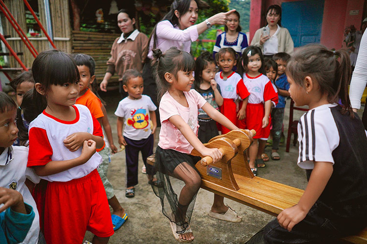 Ford Ranger va Everest but pha gioi han, truyen lua dam me-Hinh-16