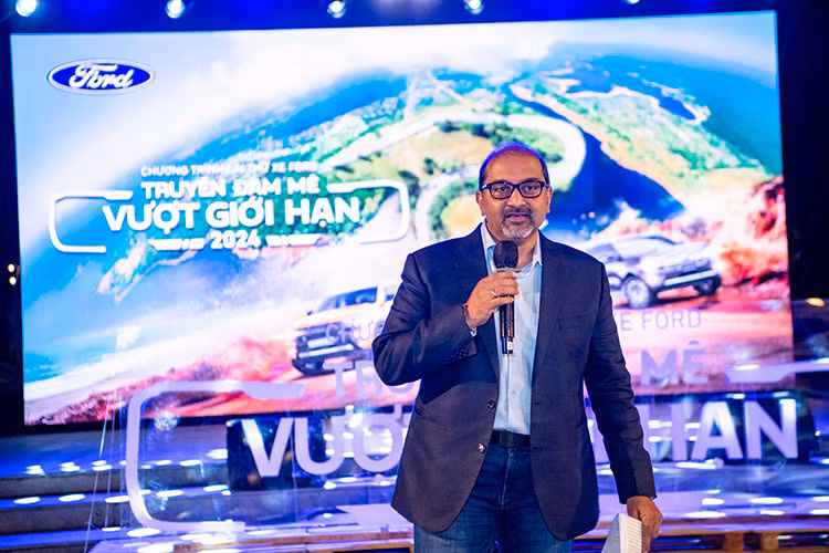 Ford Ranger va Everest but pha gioi han, truyen lua dam me