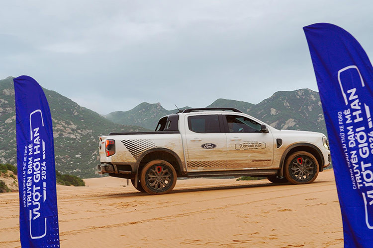 Ford Ranger va Everest but pha gioi han, truyen lua dam me-Hinh-7