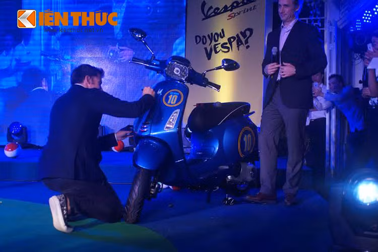 Trong sự kiện lần này, Piaggio và Del Piero đã giới thiệu phiên bản đặc biệt của dòng Vespa Sprint và chiếc Sprint-Del Piero độc bản với logo số 10 và chữ ký của đại sứ Vespa tại đội tuyển QG và Clb Juventus.