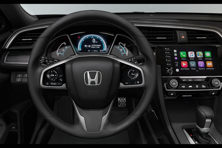 Hệ thống an toàn tiêu chuẩn gồm ổn định thân xe VSA, phanh ABS có hỗ trợ phanh khẩn cấp EBD, đèn hậu dừng khẩn cấp, camera lùi và 4 túi khí. Đáng tiếc, Civic 2019 tại Indonesia không được trang bị gói tổ hợp công nghệ an toàn Honda Sensing như bản RS cao cấp nhất tại Thái Lan.