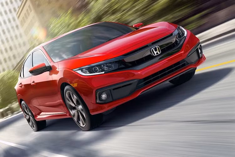 Honda Civic 2019 là bản nâng cấp facelift giữa chu kỳ thế hệ hiện hành của dòng xe này, đã được giới thiệu lần đầu trong phạm vi khu vực Đông Nam Á tại Thái Lan vào tháng 11/2018. Sau Thái Lan, mẫu xe Honda Civic 2019 bản nâng cấp này tiếp tục được ra mắt ở thị trường Indonesia.