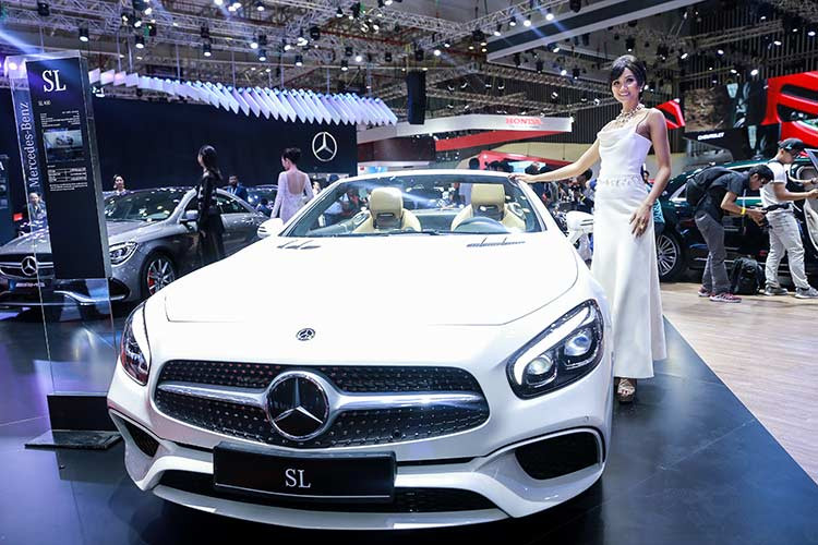 Tiển lãm VMS 2018 diễn ra từ ngày 24 đến 28/10 tại SECC, quận 7, TP HCM. Tại đây, hãng xe sang đến từ Đức Mercedes-Benz lại mang tới gian hàng hoành tráng nhất và trưng bày số lượng xe nhiều nhất.