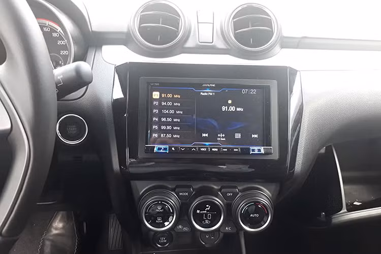 Xe sở hữu khối động cơ dung tích 1.2L mới nhỏ hơn nhằm thay thế cho động cơ dung tích 1.4L ở thế hệ cũ. Động cơ mới cung cấp công suất tối đa 81 mã lực tại vòng tua 6.000v/p, và mô-men xoắn cực đại ở mức 113Nm, sức mạnh được truyền xuống cầu trước (FWD) thông qua hộp số tự động vô cấp (CVT) cho cả 2 phiên bản (không có bản số sàn).