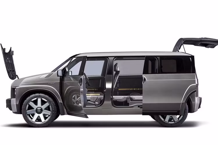 Chữ "TJ" trong thương hiệu mới TJ Cruiser là viết tắt của "Toolbox" (hộp dụng cụ - nhấn mạnh tiện ích tuyệt vời) và Joy (niềm vui – khi được khám phá những miền đất mới), trong khi từ Cruiser từ lâu đã gắn liền với các dòng xe địa hình của Toyota, nhưng ở đây nó có ý nghĩa thể hiện sự mạnh mẽ của TJ Cruiser.