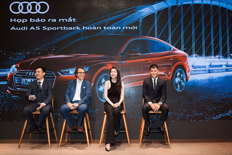 Phiên bản A5 2.0 TFSI quattro bán tại Việt Nam được sản xuất tại nhà máy Audi ở Ingolstadt - Đức và nhập nguyên chiếc chính hãng, kèm chế độ bảo hành 3 năm không giới hạn số km. Mức giá của xe không được Audi tại Việt Nam công bố chính thức nhưng theo khảo giá tại các đại lý, A5 Sportback có giá 2,33 tỷ đồng.