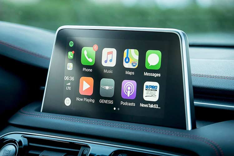 Với những khách hàng ưa thích phong cách thể thao, Genesis cũng sẽ mang đến hai lựa chọn là Dynamic 2.0T có giá 45.900 USD ( khoảng 1,020 tỷ đồng) và Sport 2.0T giá 46.900 USD (tương đương 1,1 tỷ đồng).