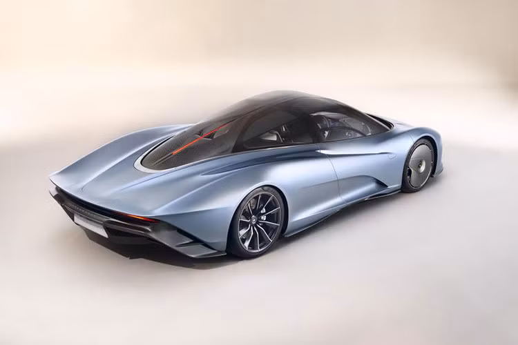 Đáng tiếc là chỉ có đúng 106 chiếc McLaren Speedtail được xuất xưởng và hiện đều đã có chủ. Khi mua xe, khách hàng được thoải mái chọn lựa trang bị để đảm bảo không có 2 chiếc McLaren Speedtail nào giống hệt nhau.