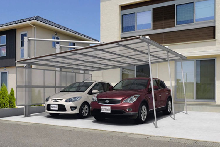 Vị trí đỗ xe rất quan trọng, vì việc để cho chiếc xế cưng của mình “đội mưa đội gió" sẽ ảnh hưởng trực tiếp đến độ bền và tuổi thọ của chiếc xe. Theo đánh giá của các chuyên gia thì gara xe chính là nơi bảo quản ô tô tốt nhất, tránh khỏi các tác nhân gây hại cho ôtô như mưa, bụi, các chất gây ăn mòn cho xe.