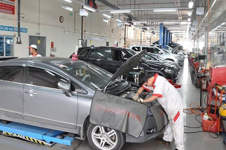 Việc đảm bảo chiếc xe của bạn hoạt động trong tình trạng tốt giúp di chuyển an toàn và gia tăng giá trị của chiếc xe. Xe ôtô cũng như bất kỳ một loại phương tiện hay máy móc nào khác, qua thời gian sử dụng và làm việc chúng đều bị hao mòn các chi tiết, giảm chất lượng chất bôi trơn và các dung dịch của các hệ thống trên xe.