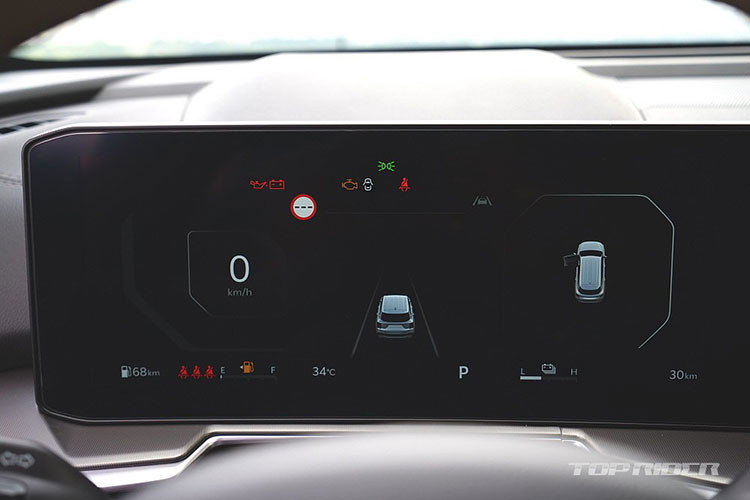 Bên cạnh đó, việc Hyundai SantaFe Hybrid 2024 chưa được bán ra thị trường Hàn Quốc cũng tác động đến doanh số của mẫu xe này. Có thể thấy bất lợi này của Hyundai SantaFe thông qua kết quả của Kia Sorento. Trong tháng 9/2023, khách hàng Hàn Quốc đã mua đến 6.372 chiếc Sorento Hybrid.