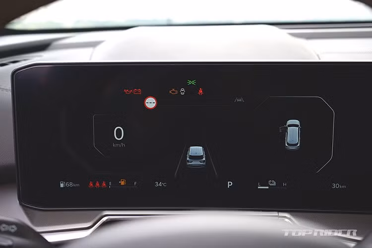 Bên cạnh đó, việc Hyundai SantaFe Hybrid 2024 chưa được bán ra thị trường Hàn Quốc cũng tác động đến doanh số của mẫu xe này. Có thể thấy bất lợi này của Hyundai SantaFe thông qua kết quả của Kia Sorento. Trong tháng 9/2023, khách hàng Hàn Quốc đã mua đến 6.372 chiếc Sorento Hybrid.