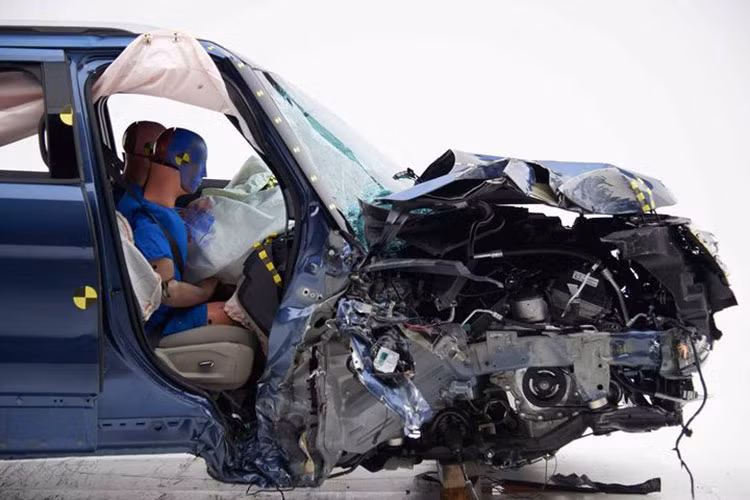 Jeep Wrangler 2022 lai lat 