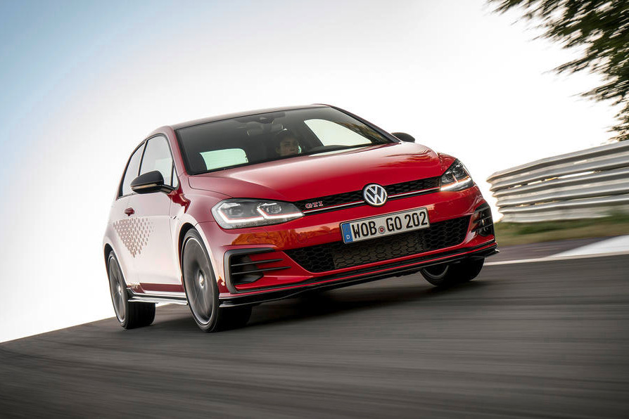 Mẫu xe Volkswagen Golf GTI TCR đã từng xuất hiện vào tháng 5/2018 dưới dạng xe ý tưởng tại lễ hội Worthersee dành cho những người đam mê xe do VAG (Volkswagen Automotive Group - Các thương hiệu trực thuộc tập đoàn ôtô Volkswagen) sản xuất.