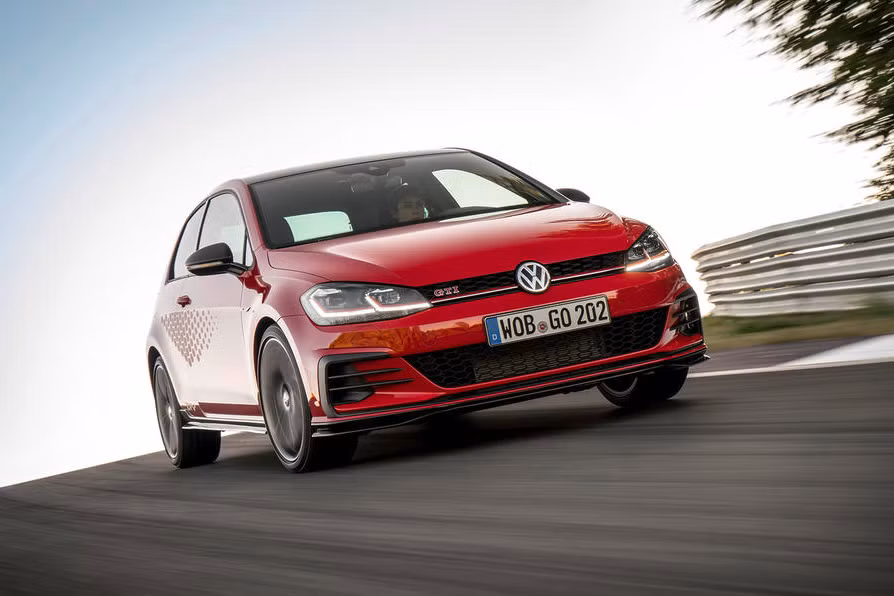 Mẫu xe Volkswagen Golf GTI TCR đã từng xuất hiện vào tháng 5/2018 dưới dạng xe ý tưởng tại lễ hội Worthersee dành cho những người đam mê xe do VAG (Volkswagen Automotive Group - Các thương hiệu trực thuộc tập đoàn ôtô Volkswagen) sản xuất.