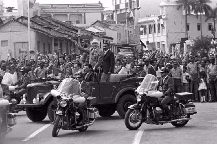 GAZ-69 là mẫu xe chiếc xe gắn bó lâu nhất với chủ tịch Fidel Castro trong quá trình ông làm việc. Dòng xe này rất linh hoạt, bởi vậy nó được Chủ tịch Fidel Castro tin tưởng sử dụng hàng ngày, chiếc xe giúp ông có thể dễ dàng di chuyển trong những vùng có điều kiện địa hình hiểm trở.