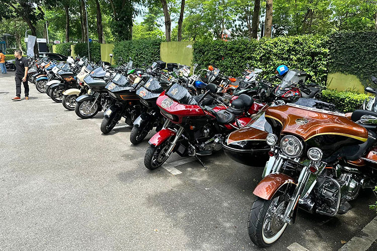 Cách đây 61 năm, vào năm 1962, Câu lạc bộ Mô tô thể thao Hà Nội được thành lập cùng với các CLB thể thao khác như: Mô hình tầu lượn giang tre, hàng hải, bắn súng, nhảy dù, thông tin, tàu lượn ... đã tạo nên một “làn gió mới” cổ vũ tinh thần chiến đấu của thanh niên Việt Nam trong giai đoạn đất nước còn chiến tranh.