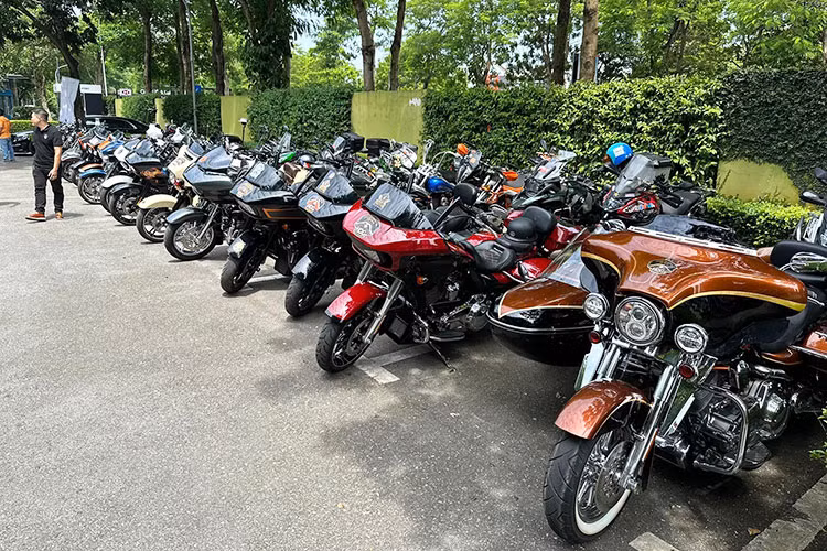 Cách đây 61 năm, vào năm 1962, Câu lạc bộ Mô tô thể thao Hà Nội được thành lập cùng với các CLB thể thao khác như: Mô hình tầu lượn giang tre, hàng hải, bắn súng, nhảy dù, thông tin, tàu lượn ... đã tạo nên một “làn gió mới” cổ vũ tinh thần chiến đấu của thanh niên Việt Nam trong giai đoạn đất nước còn chiến tranh.