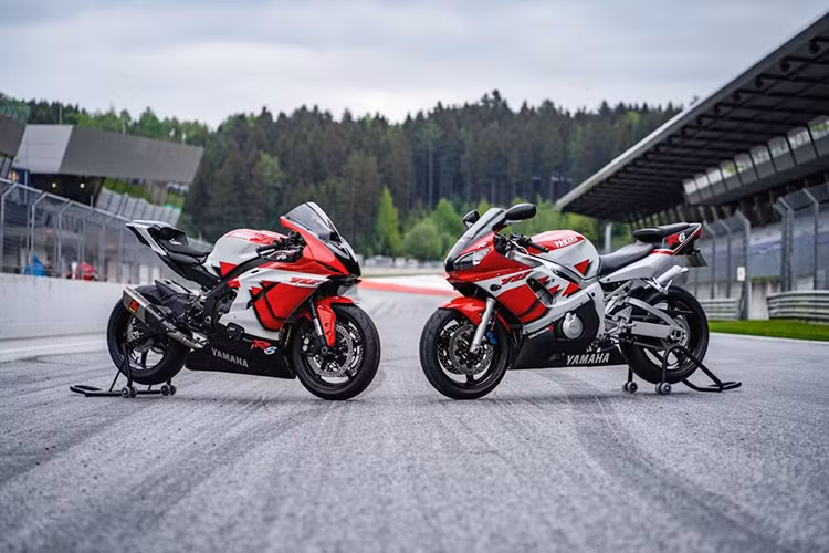 Tính đến nay, mẫu super sport-bike Yamaha YZF-R6 huyền thoại hoặc đơn giản là R6 đã có mặt trên thị trường hơn 20 năm và là mẫu xe rất được các biker ưa chuộng do thiết kế "khác bọt" và sức mạnh mà ít có đối thủ nào cùng phân khúc có thể sánh kịp.