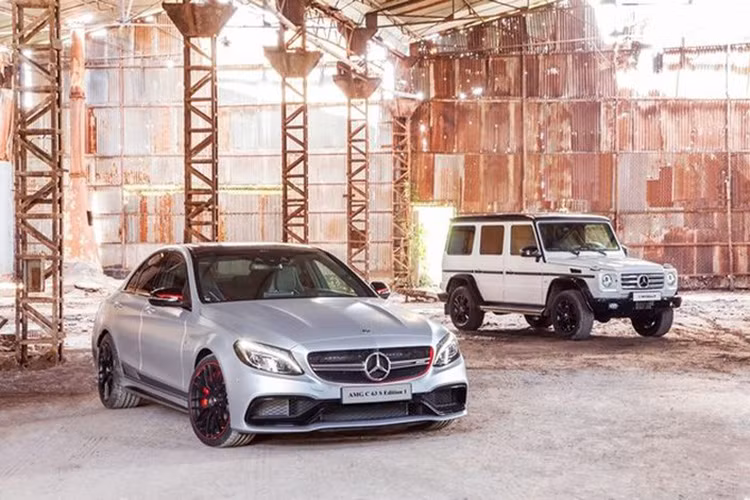 Mercedes AMG C63 S Edition 1 sẽ là 1 trong 12 sản phẩm sẽ được thương hiệu “ngôi sao ba cánh” mang đến triển lãm Ôtô Việt Nam 2015 (VMS) diễn ra vào cuối tháng 10 này.