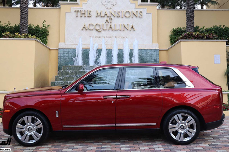 Đây chắc hẳn là gói khuyến mãi kỷ lục khi hai chiếc xe có giá khoảng 750.000 USD đính kèm miễn phí cùng căn penthouse. Thế nhưng, nghĩ đến chuyện Palazzo Del Cielo đang được bán với giá 38 triệu USD, hai món hàng “miễn phí” kia chả là gì cả.