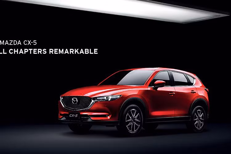 Trong số 5 phiên bản của CX-5 mới tại Thái Lan, có 3 phiên bản (C, S và SP) là sử dụng động cơ xăng 2.0L Skyactiv-G đạt công suất 165PS tại 6.000v/ph và mô-men xoắn 210Nm tại 4.000v/ph. Hai phiên bản (XD và XDL) sử dụng động cơ diesel 2.2 Skyactiv-D công suất 175PS tại 4.500v/ph và mô-men xoắn cực đại 420Nm tại 2.000v/ph.