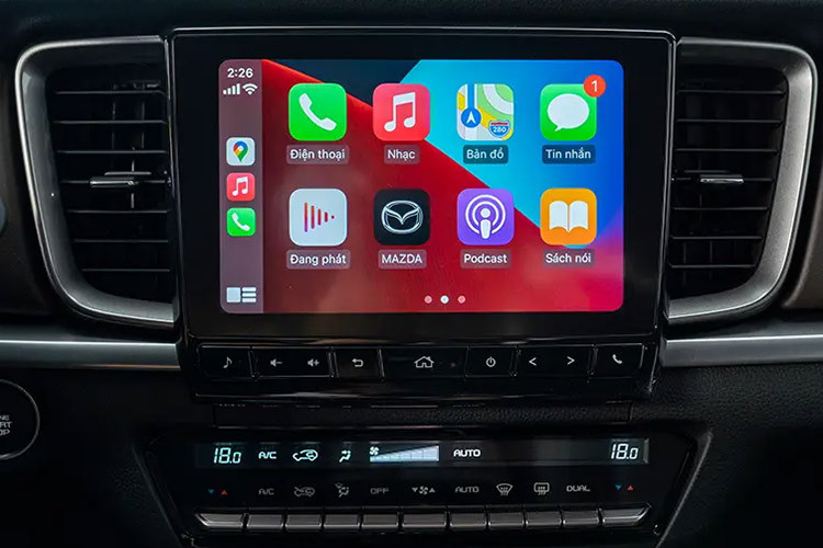 Những trang bị đáng chú ý khác của mẫu xe bán tải này bao gồm đèn pha LED tiêu chuẩn, đèn chạy ban ngày dạng Halogen, đèn sương mù LED, vành 18 inch, gương chiếu hậu chỉnh điện/gập điện/tích hợp đèn báo rẽ...