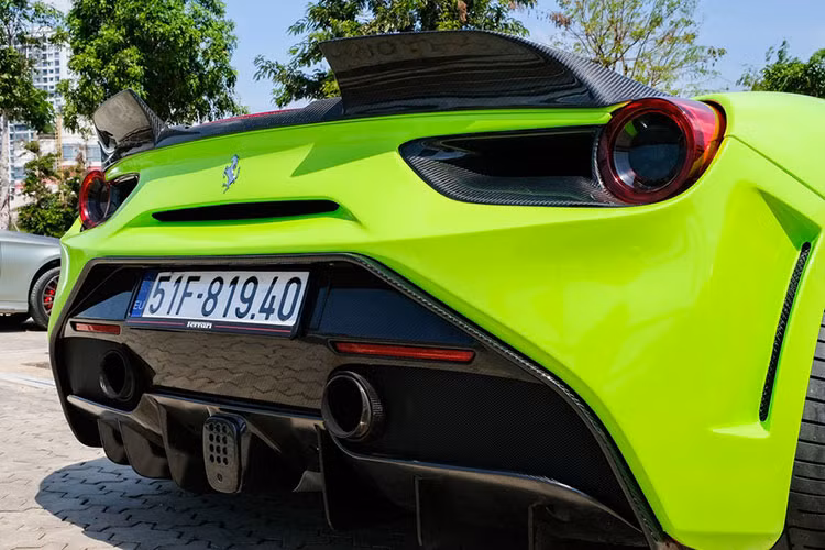 “Sieu ngua” Ferrari 488 GTB bi CSGT tai TP HCM bat ve don co gi dac biet?-Hinh-3