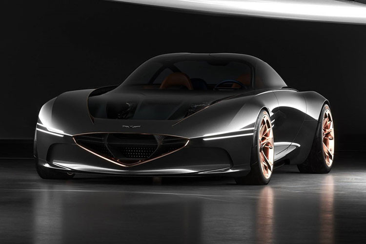 Genesis là tên dòng xe hạng sang của Hyundai. Chỉ mới được tách ra từ năm 2015, thương hiệu hạng sang của Hyundai đã chứng tỏ vị trí trong làng ôtô thế giới với những mẫu sedan như G70, G80 và G90. Mới đây, Genesis lại tiếp tục gây bất ngờ với mẫu concept đánh dấu bước đi mới mang tên siêu xe Genesis Essentia.