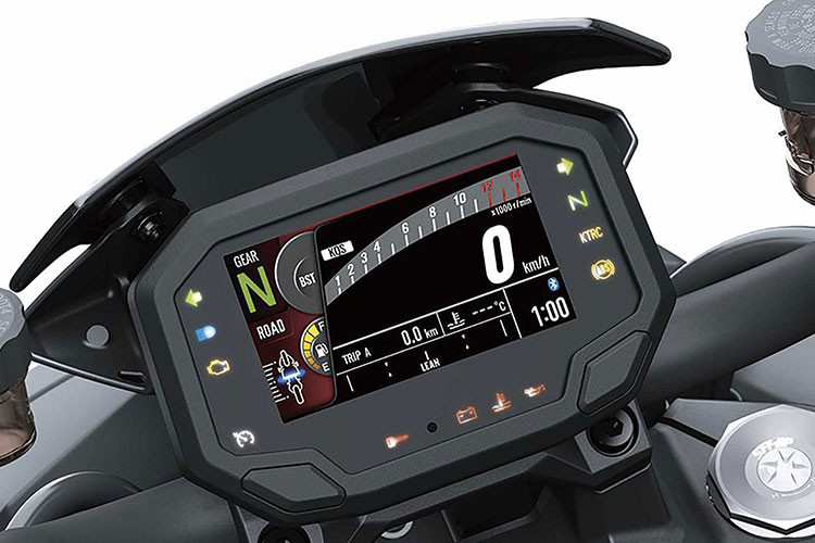 Một trong những điểm cộng lớn nhất trên Kawasaki Z H2 sẽ là công nghệ tích hợp trên xe. Chiếc Hyper naked sở hữu 4 chế độ lái bao gồm Sport, Road, Rain và Rider tương ứng với các mức sức mạnh trên xe từ 197 xuống đến 147 và thấp nhất là 98 mã lực. Mẫu Naked bike có IMU của Bosch, ABS, chống trượt, quick shifter, Cruise Control và màn hình điện tử hiện đại TFT có khả năng kết nối Bluetooths với điện thoại.