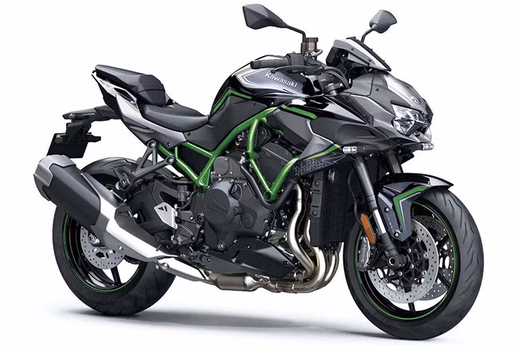  Siêu môtô Kawasaki Z H2 mới là mẫu hyper naked-bike được phát triển từ siêu xe thể thao Kawasaki Ninja H2 với việc sử dụng cỗ máy và cái tên khá giống nhau cùng bộ động cơ siêu nạp. Đặc biệt hơn, những mẫu xe thuộc dòng H2 của Kawasaki sẽ mang logo đặc biệt của Kawasaki Heavy Industries.