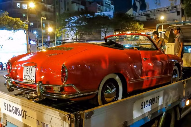 Đây là mẫu xe nhập khẩu nhiều nhất vào nước Mỹ. Suốt vòng đời sản phẩm, 445.000 chiếc đã ra đời bao gồm 364.401 phiên bản coupe và 80.837 chiếc mui trần. Đây cũng là một trong những chiếc xe có thiết kế đẹp nhất thế giới.