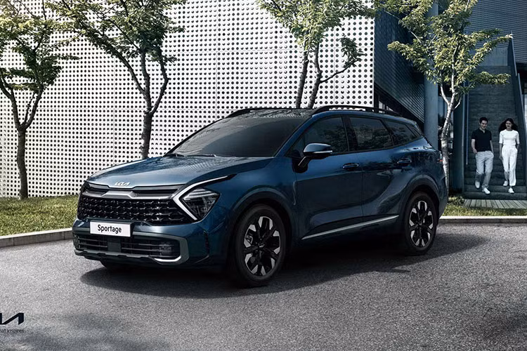 Hiện các thông tin chi tiết về phiên bản Kia Sportage 2022 tại Malaysia chưa công bố, nhưng các báo cáo cho biết Sportage 2022 sẽ được bán dưới cả 2 hình thức là xe lắp ráp và xe nhập khẩu nguyên chiếc ở quốc gia này.