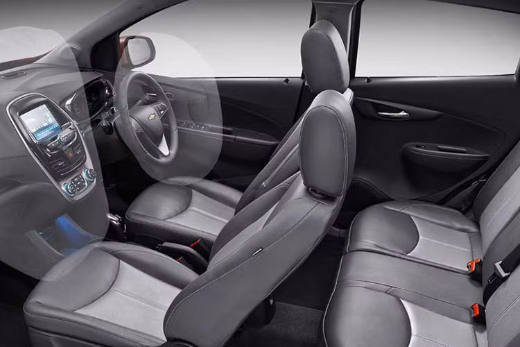 Động cơ của Chevrolet Spark 2019 tại Indonesia là máy xăng Ecotec 4 xi-lanh, dung tích 1,4 lít, tạo ra công suất tối đa 98 mã lực thay vì 84 mã lực như trước. Động cơ đồng hành với hộp số biến thiên vô cấp CVT. Trang bị an toàn cho xe gồm hệ thống cân bằng điện tử, hỗ trợ khởi hành ngang dốc hay 2 túi khí...