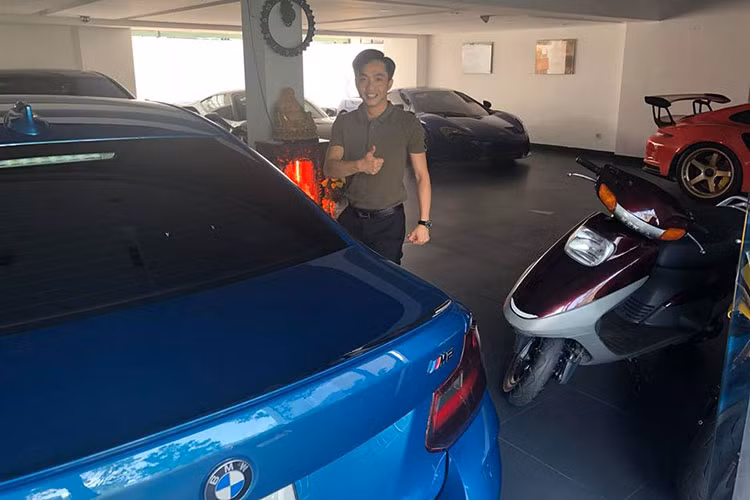 Xe được trang bị khối động cơ 6 xy-lanh, tăng áp kép, dung tích 3.0 lít, sản sinh công suất tối đa 365 mã lực tại vòng tua máy 6.500 vòng/phút và mô-men xoắn cực đại 465 Nm tại vòng tua máy từ 1.400 đến 5.560 vòng/phút, kết hợp cùng hộp số 7 cấp ly hợp kép.