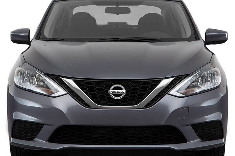 Ở phiên bản 2019, hãng xe ôtô Nissan sẽ cung cấp gói tùy chọn SV có giá 800 USD cho Sunny, trong đó bao gồm mâm xe hợp kim đa chấu cỡ 15 inch, đèn sương mù, một số chi tiết được mạ chrome ở phía trước... 