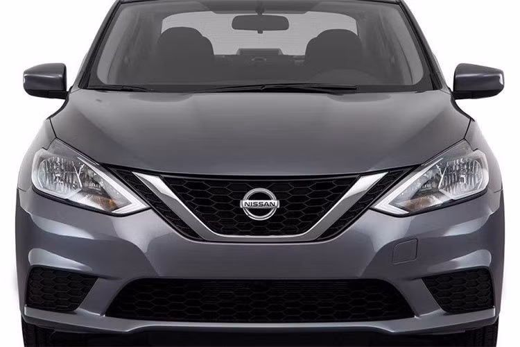 Ở phiên bản 2019, hãng xe ôtô Nissan sẽ cung cấp gói tùy chọn SV có giá 800 USD cho Sunny, trong đó bao gồm mâm xe hợp kim đa chấu cỡ 15 inch, đèn sương mù, một số chi tiết được mạ chrome ở phía trước... 