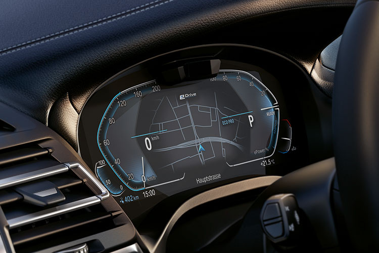 Mẫu xe SUV điện BMW iX3 2023 mới sử dụng cụm pin lithium-ion 80 kWh, giúp xe có thể hoàn thành quãng đường di chuyển sau một lần sạc đầy pin là 480 km theo tiêu chuẩn WLTP. Thời gian sạc pin từ 0-80% dung lượng với bộ sạc nhanh DC 150 kW là 34 phút.