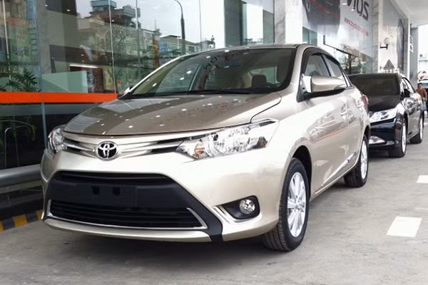 Gia xe Toyota va Lexus tai Viet Nam tang tu 57 trieu dong