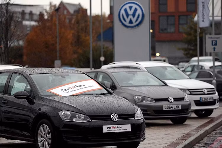 Gan 115.000 xe Volkswagen bi goi trieu hoi do rui ro tui khi-Hinh-3