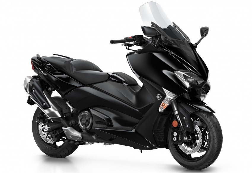 Hãng xe máy Yamaha đã có những nâng cấp đáng kể nhằm đưa mẫu xe ga Yamaha TMax 2018 lên một tầm cao mới. Chiếc tay ga phân khối lớn hiện có 2 phiên bản gồm SX Sport Edition và DX cho thị trường châu Âu.