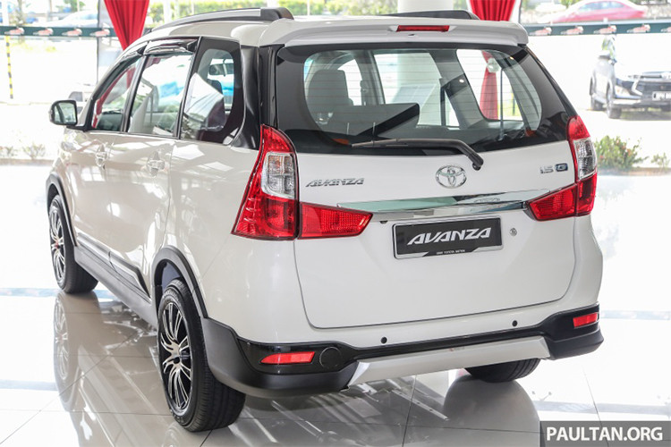 Tại thị trường Malaysia, mẫu xe Toyota Avanza 1.5X 2018 đang được bán với giá khởi điểm 82.700 RM (tương đương 484 triệu đồng). Trong khi đó, những bản còn lại của Toyota Avanza tại Malaysia có giá dao động từ 68.330 - 80.810 RM (tương đương 400 - 473 triệu đồng).