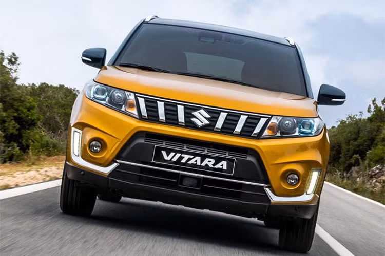 Trong khi đó, bản cao cấp nhất là SZ5 của Suzuki Vitara 2019 sẽ dùng động cơ xăng 1,4 lít, sản sinh công suất tối đa 140 mã lực và mô-men xoắn cực đại 220 Nm tại dải tua máy 1.500 - 4.000 vòng/phút. Động cơ này trước đây chỉ dành cho Suzuki Vitara S thể thao hơn.