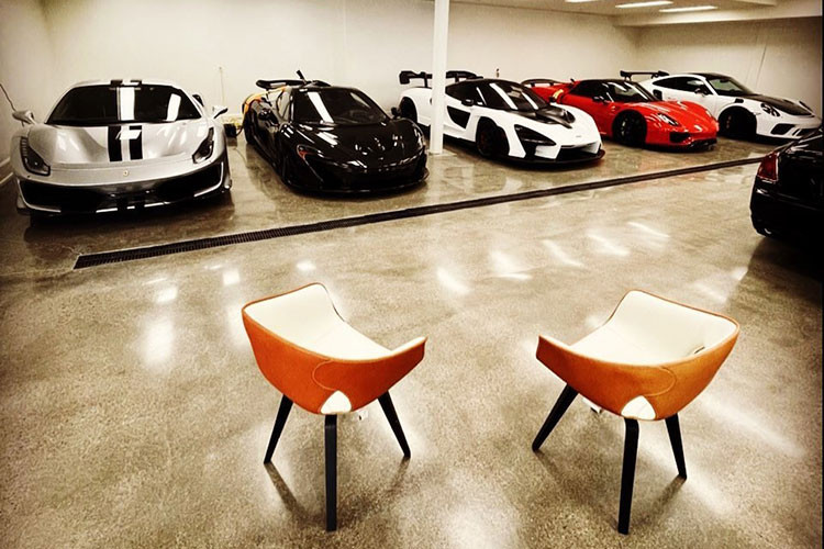 Dễ dàng nhận thấy các bài đăng liên quan đến siêu xe của anh Hiệp được nhiều đại gia sở hữu xe hypercar ấn tượng ở Mỹ vào tương tác chẳng hạn như Dan-am_i có bộ sưu tập xe ước tính hơn 55 triệu đô la. Nhiều người Việt rất thích thú với cách chơi xe của doanh nhân này. Hiện không rõ anh Hiệp có ý định tậu thêm chiếc xe hypercar thứ 5 hay không?